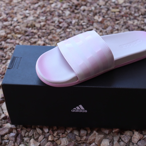 Adidas Women's Adilette Comfort Slide Sandal - Picture 4 of 6